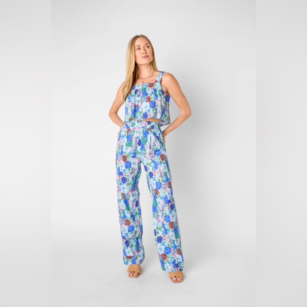 Pants - Picture 2 of 8